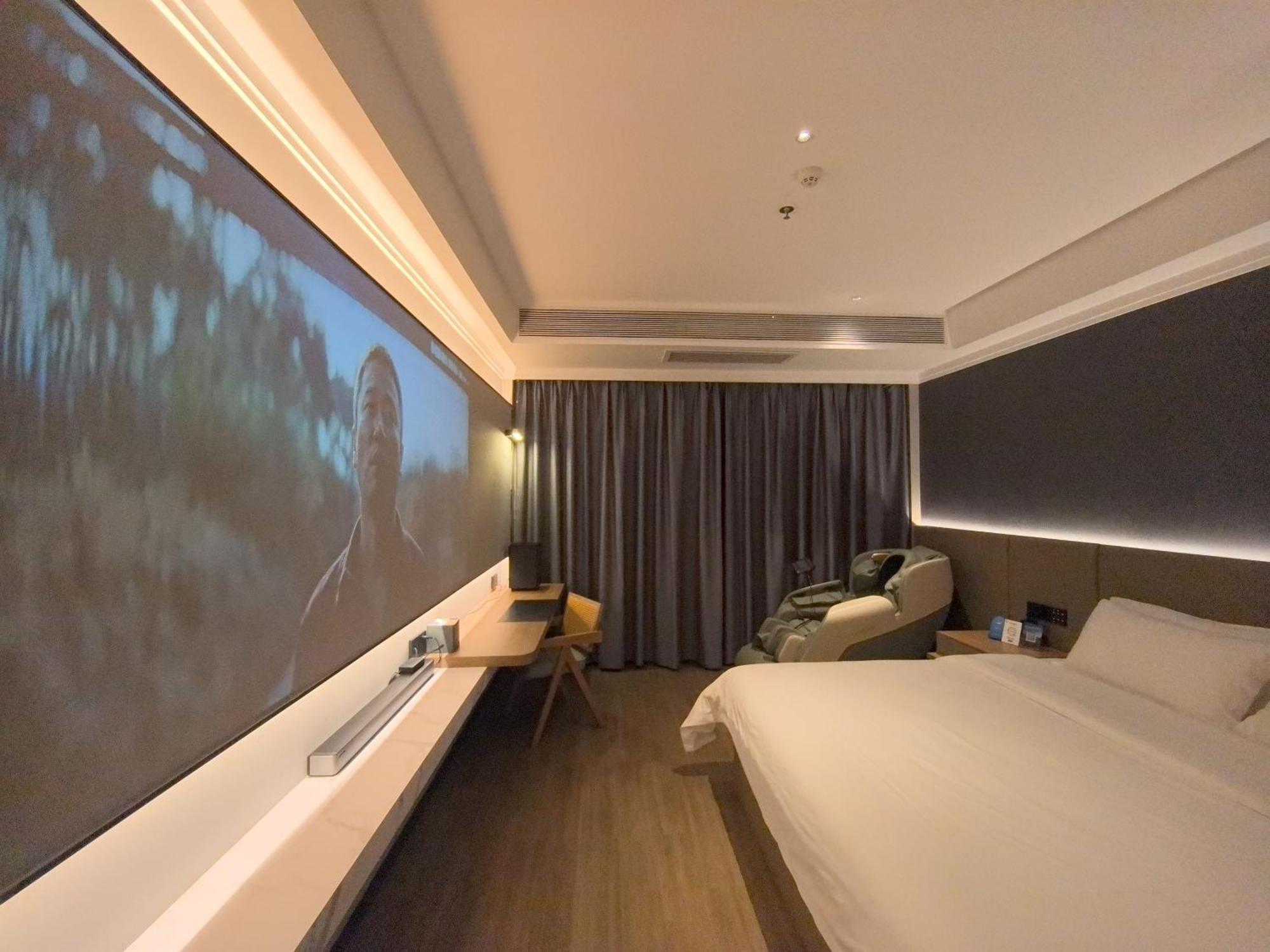 Luyue Hotel Movie Hotel Huaqiangbei Convention And Exhibition Center Branch เซินเจิ้น ภายนอก รูปภาพ