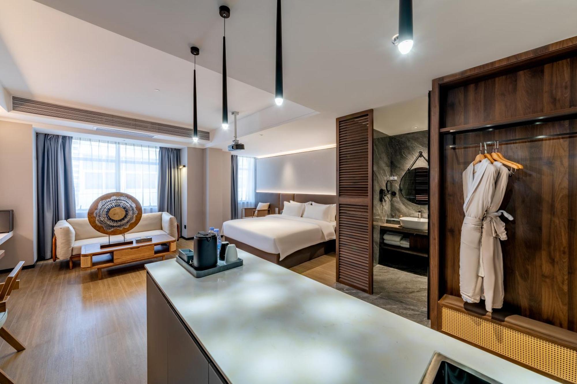 Luyue Hotel Movie Hotel Huaqiangbei Convention And Exhibition Center Branch เซินเจิ้น ภายนอก รูปภาพ