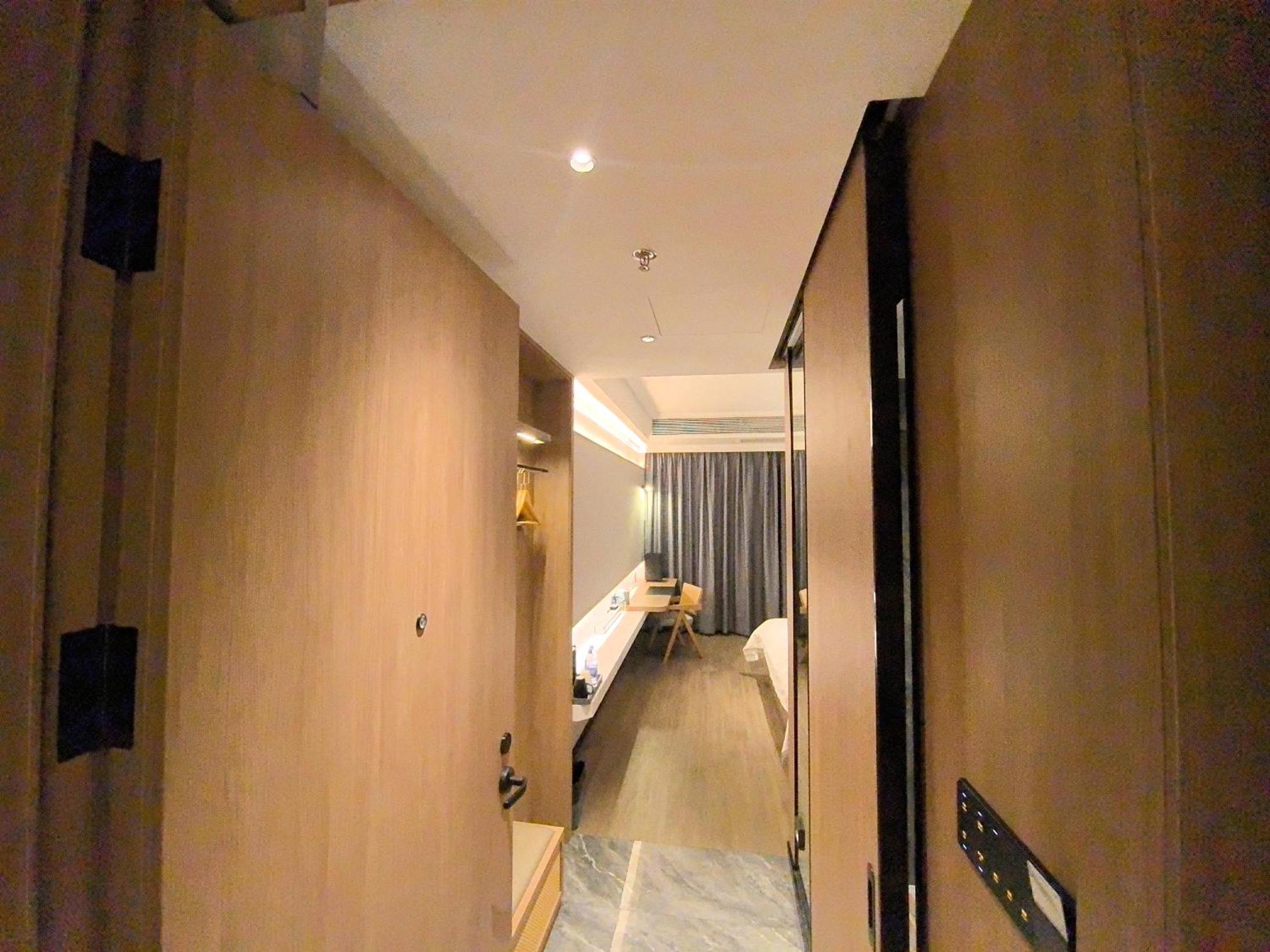 Luyue Hotel Movie Hotel Huaqiangbei Convention And Exhibition Center Branch เซินเจิ้น ภายนอก รูปภาพ