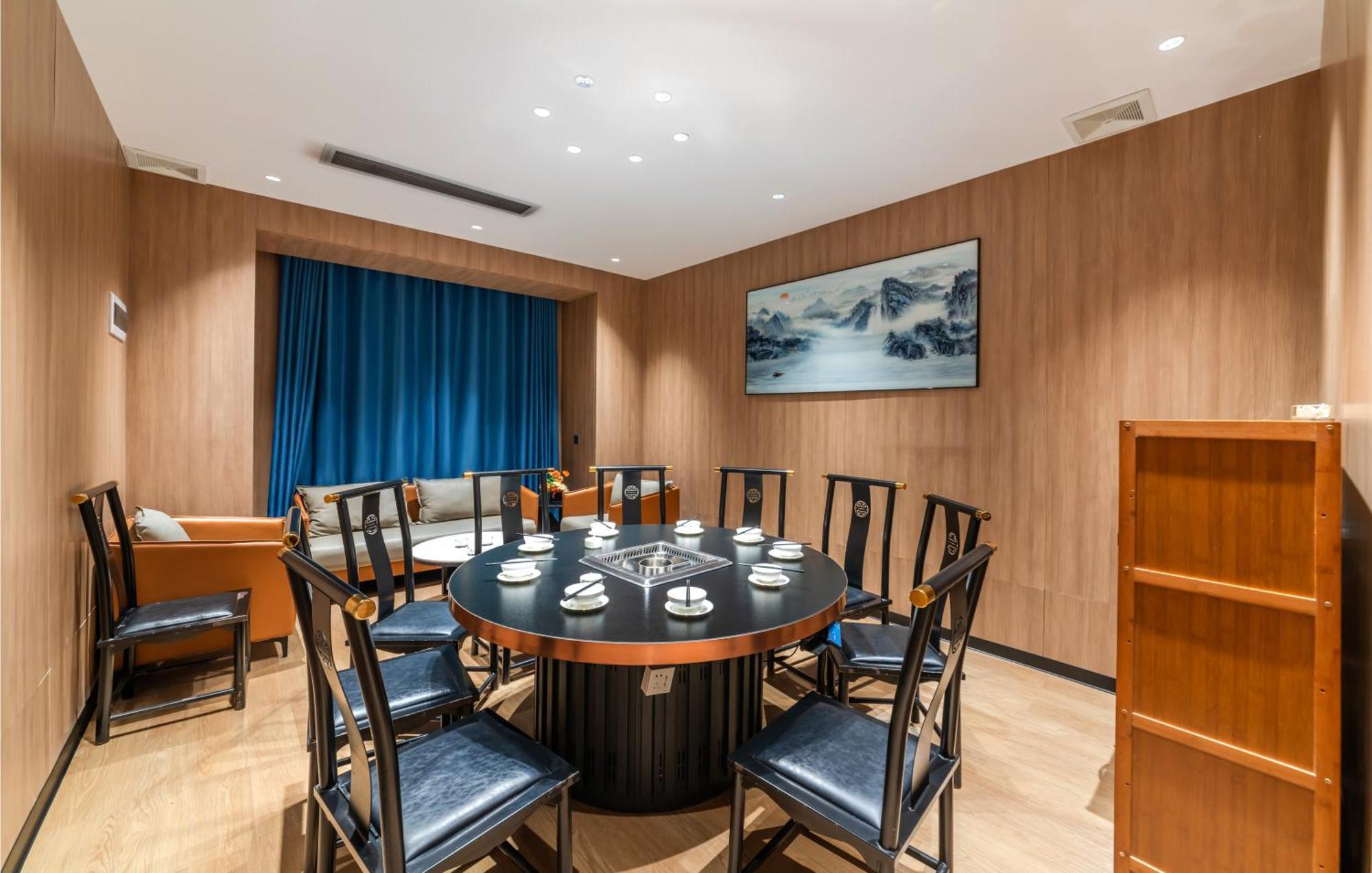 Luyue Hotel Movie Hotel Huaqiangbei Convention And Exhibition Center Branch เซินเจิ้น ภายนอก รูปภาพ