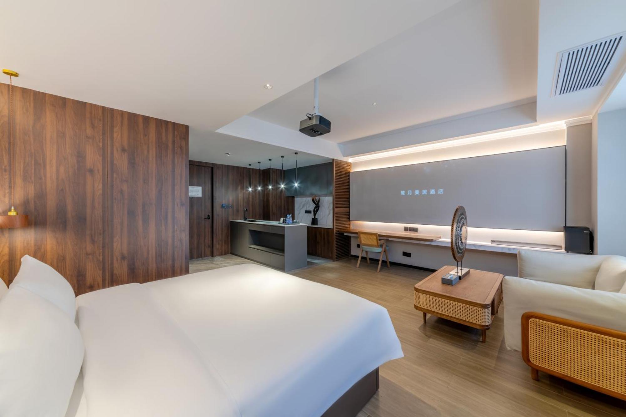 Luyue Hotel Movie Hotel Huaqiangbei Convention And Exhibition Center Branch เซินเจิ้น ภายนอก รูปภาพ