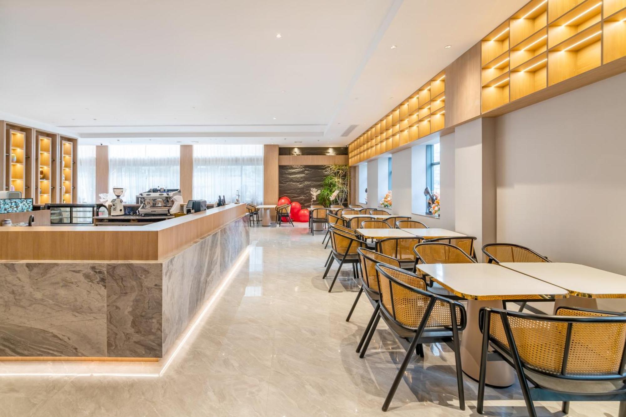 Luyue Hotel Movie Hotel Huaqiangbei Convention And Exhibition Center Branch เซินเจิ้น ภายนอก รูปภาพ