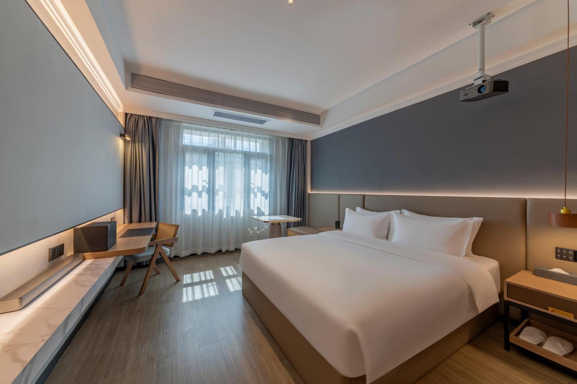 Luyue Hotel Movie Hotel Huaqiangbei Convention And Exhibition Center Branch เซินเจิ้น ภายนอก รูปภาพ