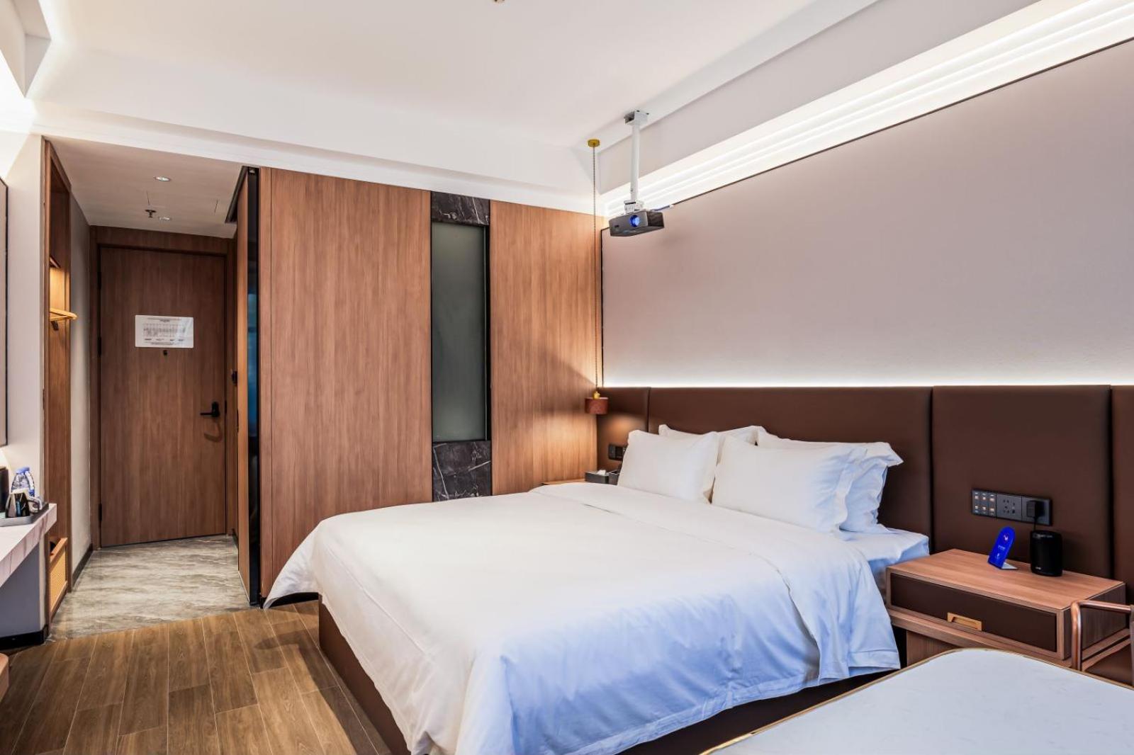 Luyue Hotel Movie Hotel Huaqiangbei Convention And Exhibition Center Branch เซินเจิ้น ภายนอก รูปภาพ